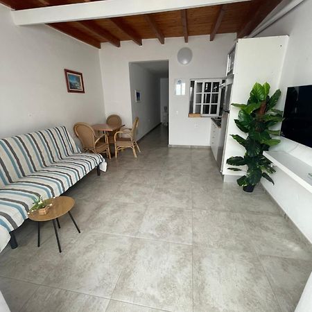 Apartamentos Elena ลาคาเรส ภายนอก รูปภาพ