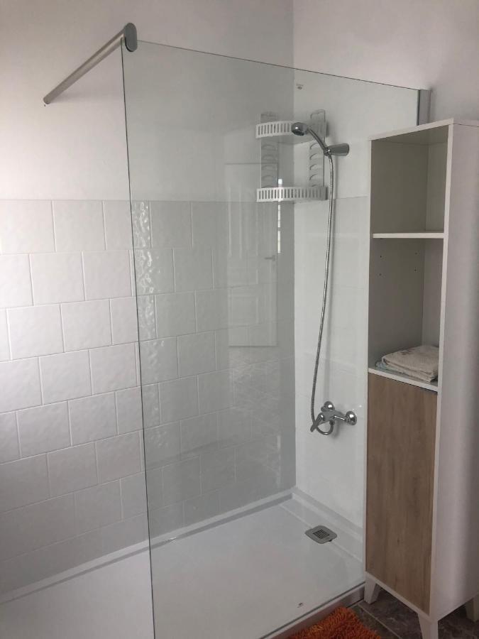 Apartamentos Elena ลาคาเรส ภายนอก รูปภาพ