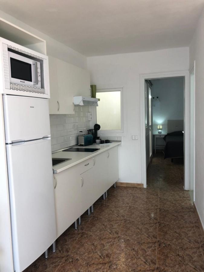 Apartamentos Elena ลาคาเรส ภายนอก รูปภาพ