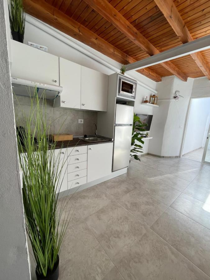 Apartamentos Elena ลาคาเรส ภายนอก รูปภาพ